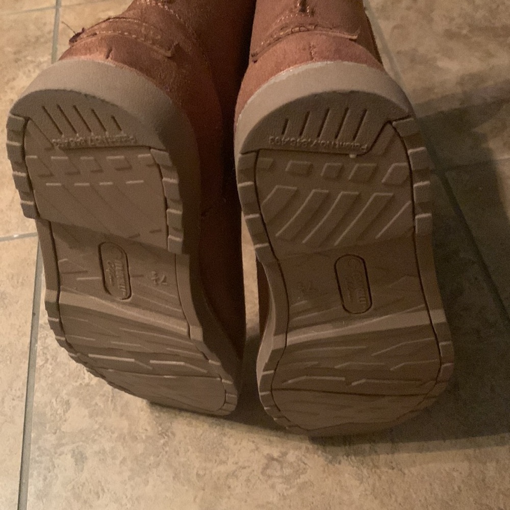 Cute boots with the fur! - Picture 4 of 4